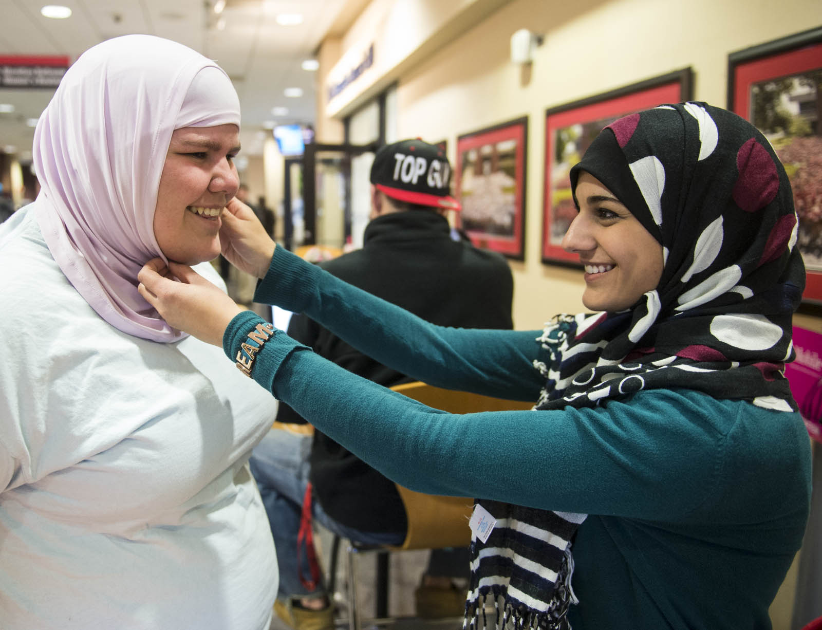Hijab Day Challenge at SIUE Muslim headscarf 02-26-14