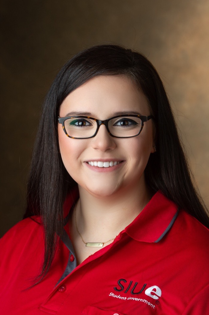 Abigail Schuneman, a senior majoring in management and marketing, was the inaugural recipient of a scholarship from The Grady Family Foundation.