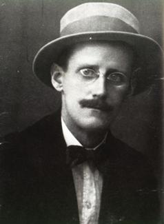 http://2.bp.blogspot.com/-SOW2bjFhPH4/TgitBV0GNkI/AAAAAAAADwI/nMcyc_nUG4M/s1600/james-joyce.jpg