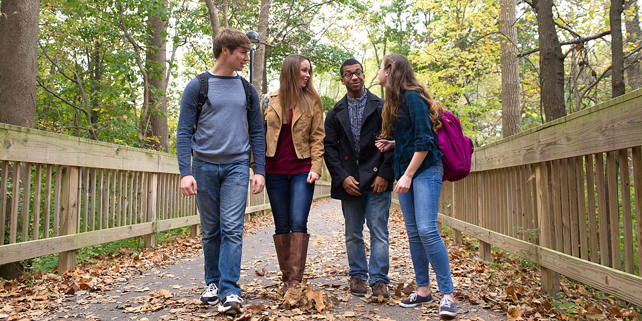 Students at SIUE.