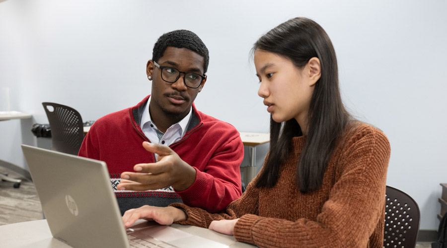 A student gets advising help. 