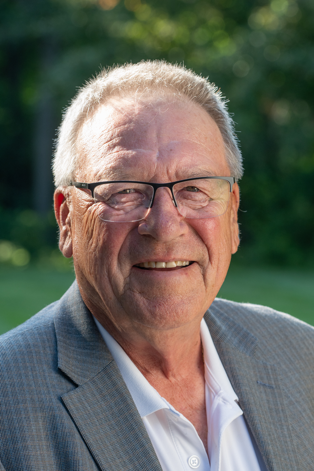 A portrait photo of Michael Yates