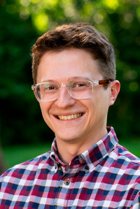 A portrait photo of Dr. Brett Fredericksen