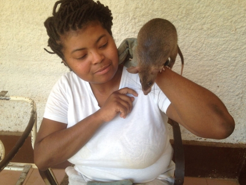 DNLee with pouched rat