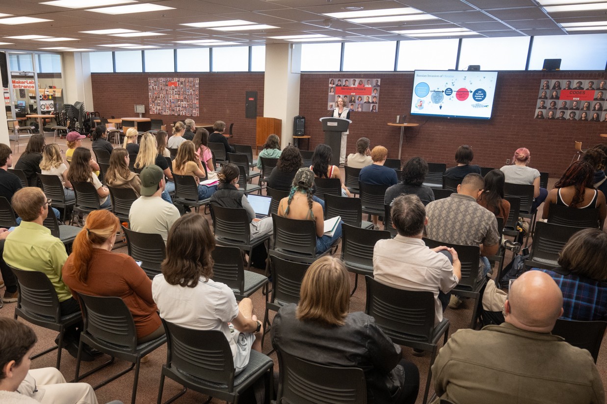 Dr. Sophia Wilson speaks to an audience on "Why Did Russia Invade Ukraine?"