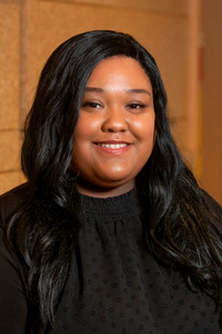 A portrait photo of Shervonti Norman, MA, LPC