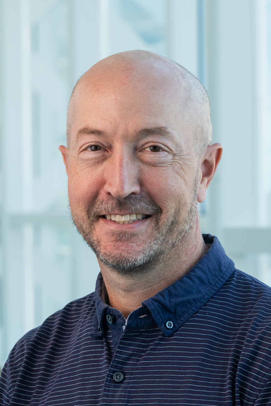 A portrait photo of Jon Klingensmith
