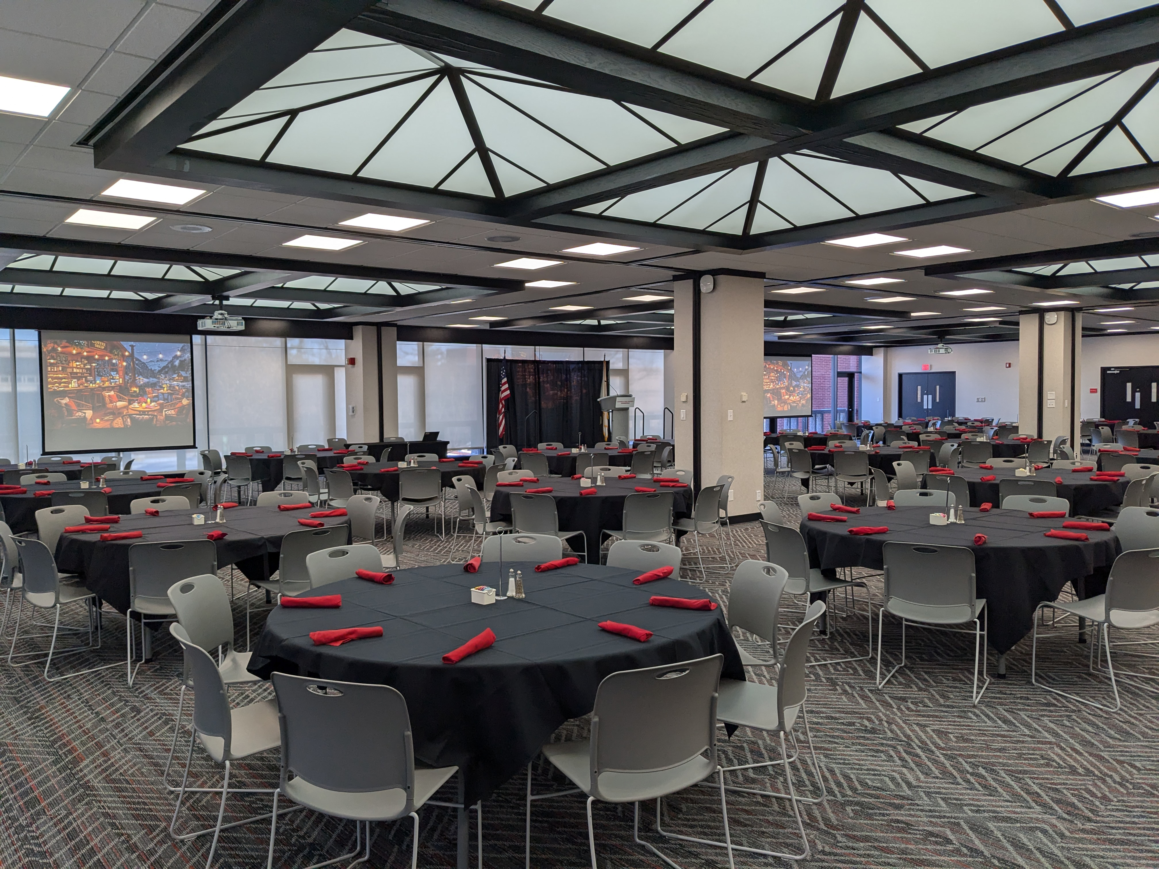 Oak/Redbud/Hickory/Hackberry Rooms