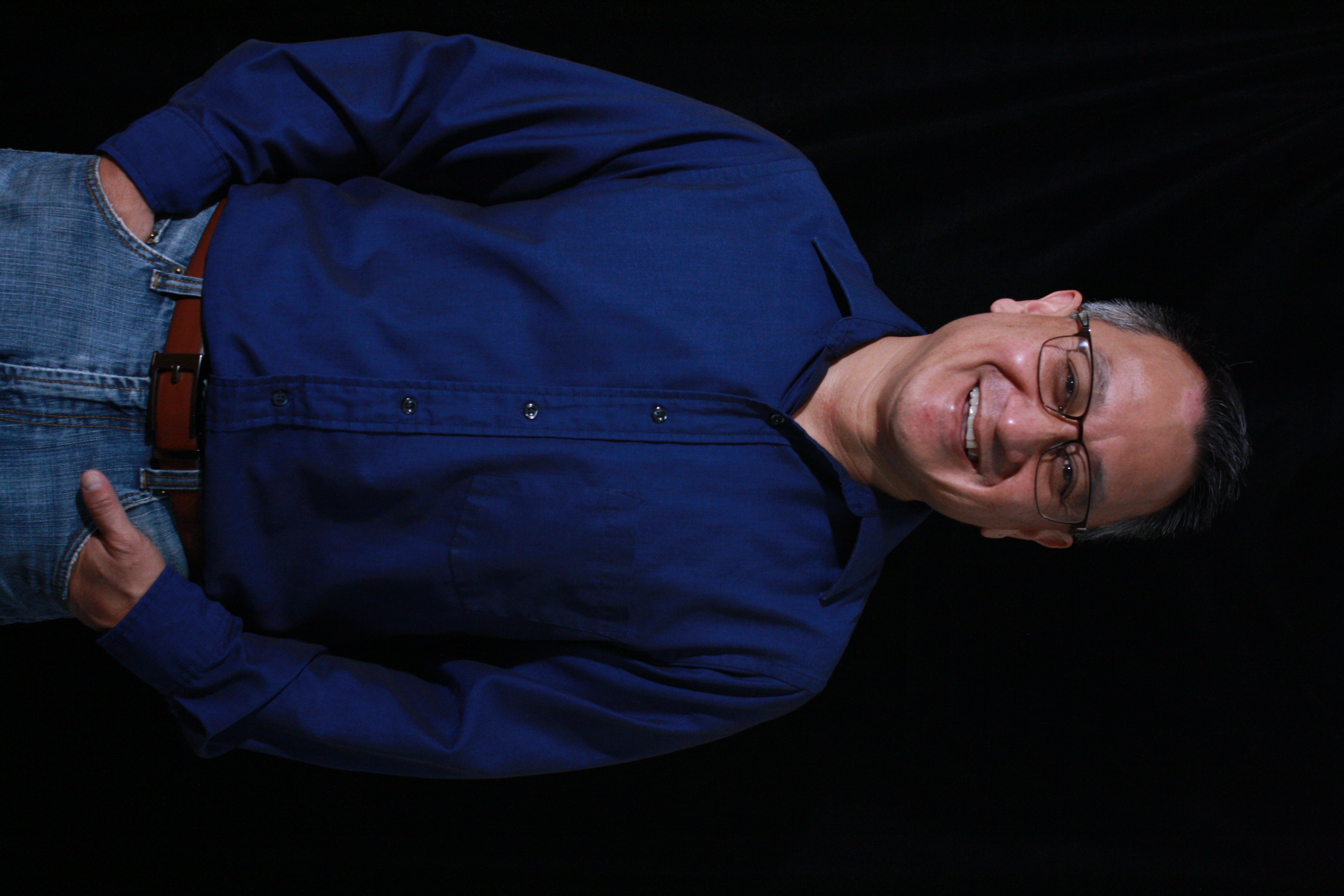 A portrait photo of Daniel Smithiger