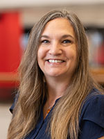 A portrait photo of Lisa Johnson