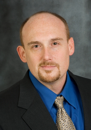 Dr. Ken Witt, principal investigator and associate professor in the SIUE School of Pharmacy