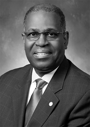 Leo E. Rouse, DDS, will deliver the SIU SDM commencement address on Saturday, June 2.