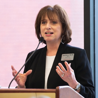 SIUE SON Dean Laura Bernaix, PhD, RN, emphasized the School’s tremendous growth and expressed her appreciation for donor support.