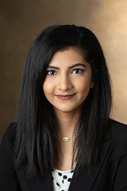 SIUE School of Pharmacy first-year student Khushali Sarnot.