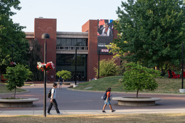 SIUE Lovejoy building with banner