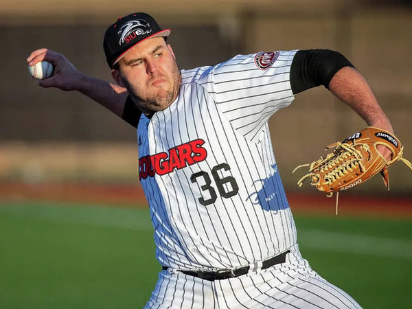 Cole Milam pitching for Cougars Baseball