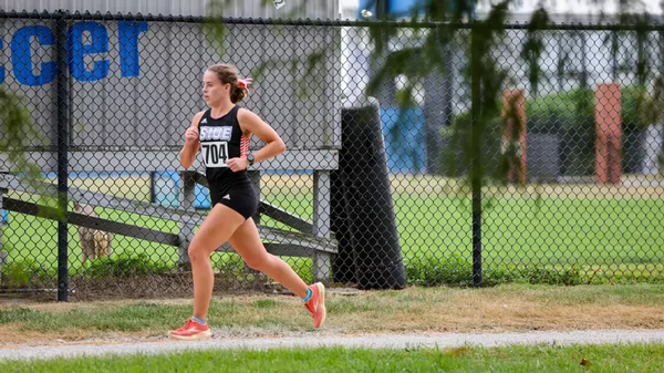Woodard, Knobloch Named to Ohio Valley Conference Runners to Watch List