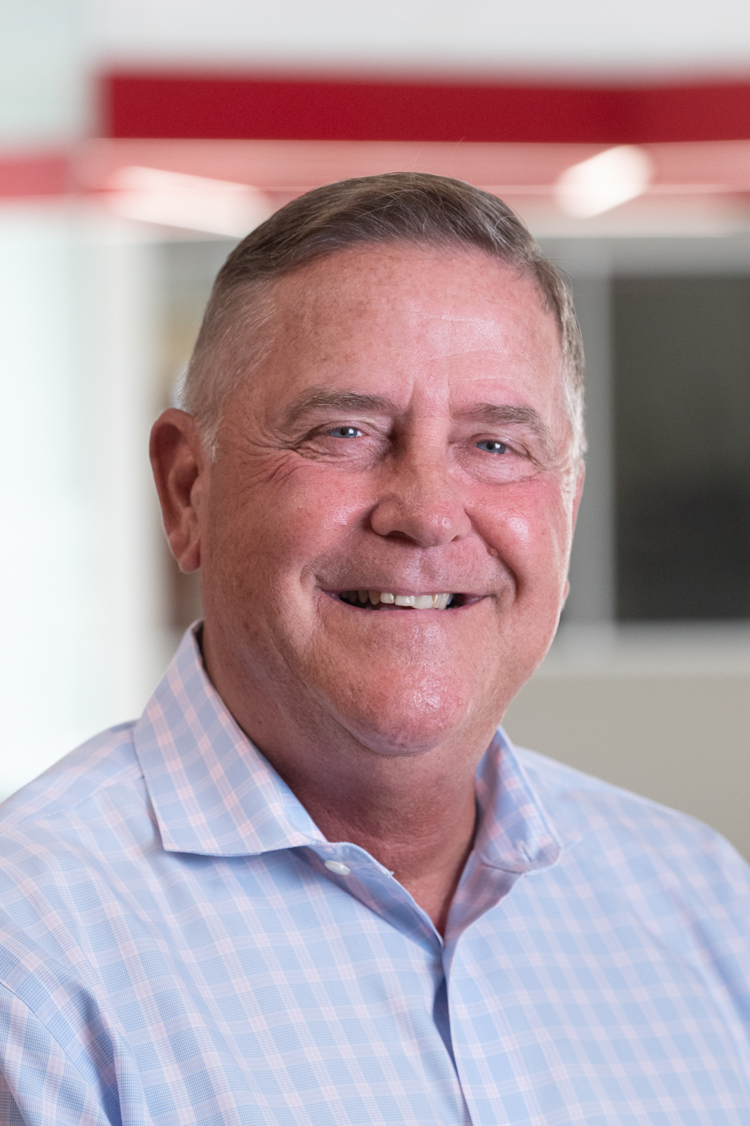 A portrait photo of Doug McKain, DNP, APRN-FPA, FNP-C