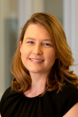 A portrait photo of Cassandra Maynard 