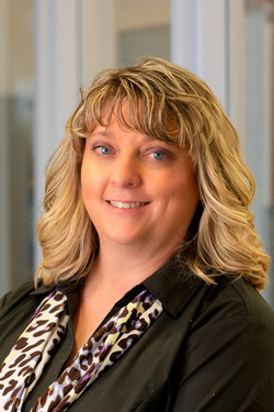 A portrait photo of Missy Auten 