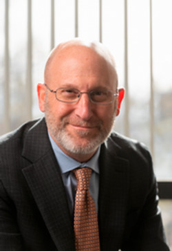 A portrait photo of Christopher Herndon 