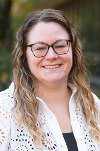 A portrait photo of Sandy Koertge